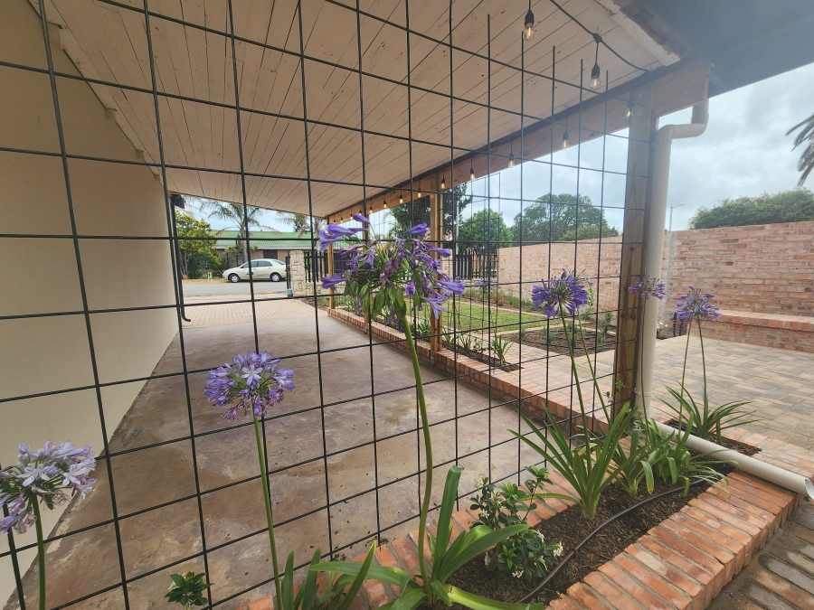 3 Bedroom Property for Sale in Hartenbos Central Western Cape